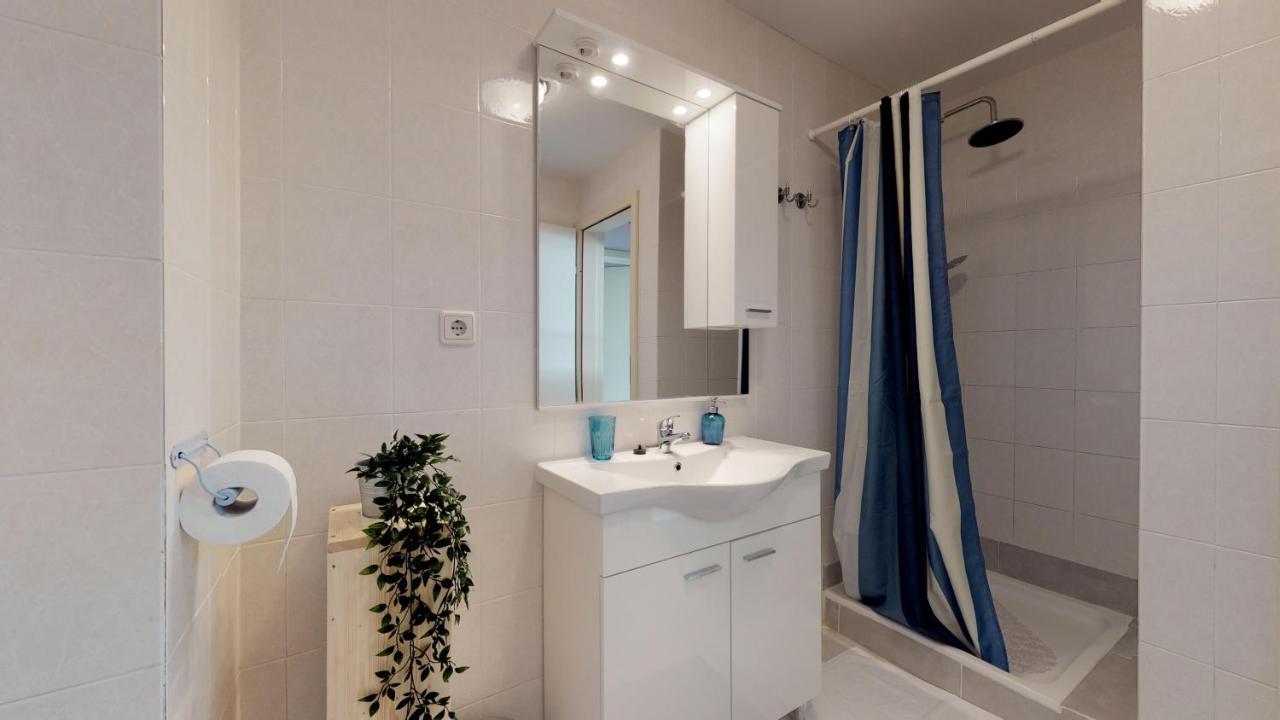 Lora Deluxe Superior 5 Star Apartment, Your Piece Of Heaven By The Sea & Park With Sea & Park View Novigrad Istria Exteriér fotografie
