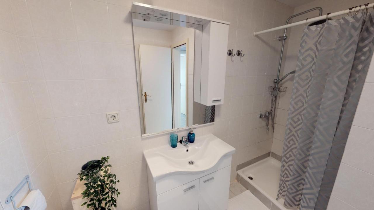 Lora Deluxe Superior 5 Star Apartment, Your Piece Of Heaven By The Sea & Park With Sea & Park View Novigrad Istria Exteriér fotografie